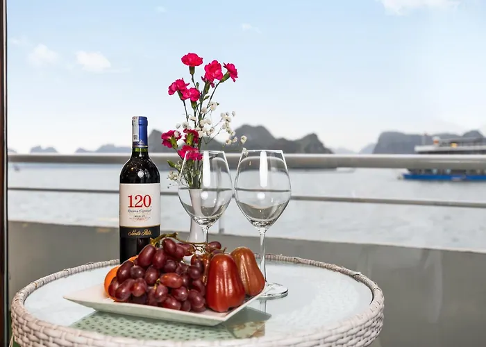 Aqua Legend Cruise - Lan Ha Bay 5* Ha Long